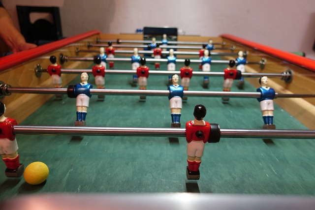 曼联与主帅滕哈赫续约至2026年 红魔期望东山再起.